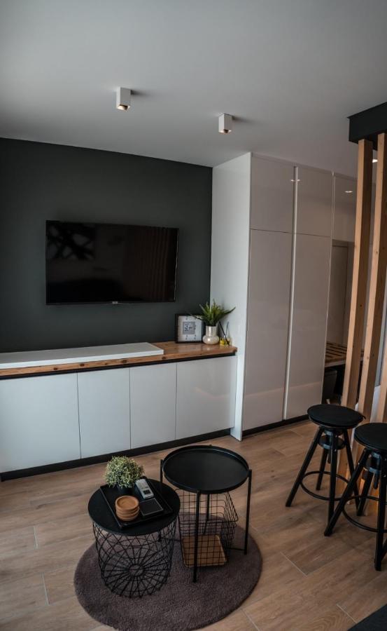 Cosea Living: Seaside Deluxe Suite In Harbour 107B Пафос Екстериор снимка