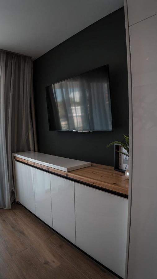 Cosea Living: Seaside Deluxe Suite In Harbour 107B Пафос Екстериор снимка