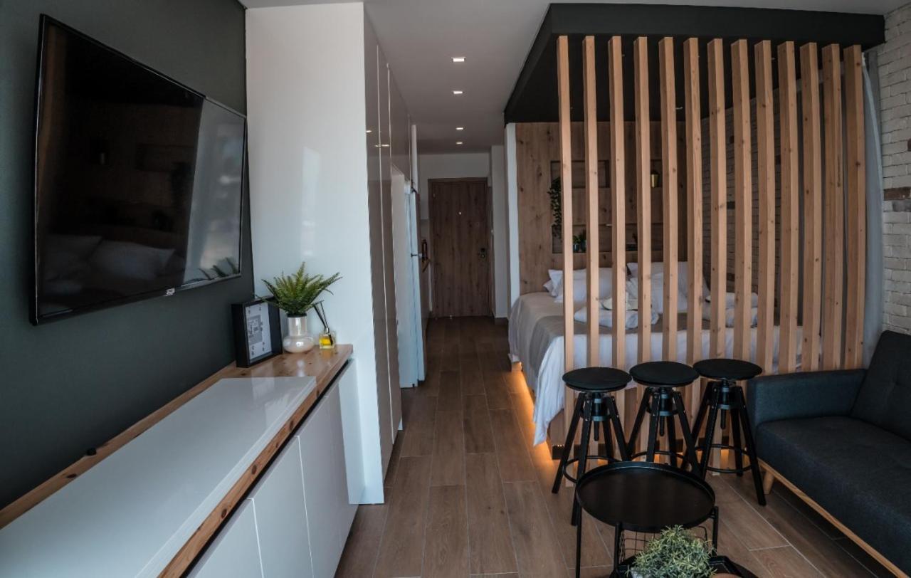Cosea Living: Seaside Deluxe Suite In Harbour 107B Пафос Екстериор снимка