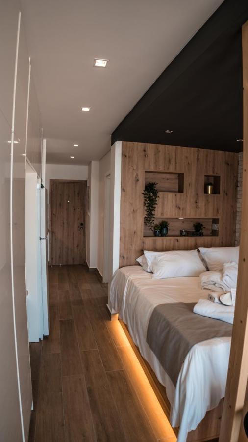 Cosea Living: Seaside Deluxe Suite In Harbour 107B Пафос Екстериор снимка